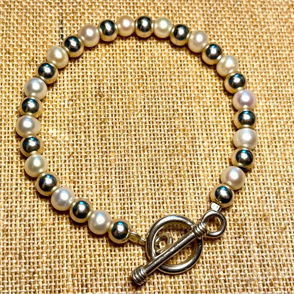 Silpada Pearl and Silver Bead Bracelet - Picture 2 of 6